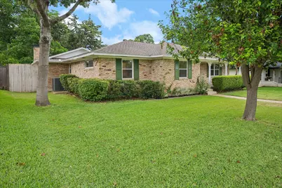8426 Baumgarten Drive, Dallas, TX 75228 - Photo 2