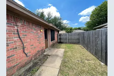 1754 Carrington Drive, Glenn Heights, TX 75154 - Photo 6