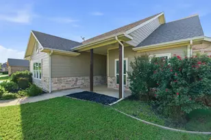 824 E Northside Dr, Pilot Point, TX 76258 - Photo 2