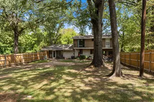 1101 Holly Hill Ln, Mt Pleasant, TX 75455 - Photo 2