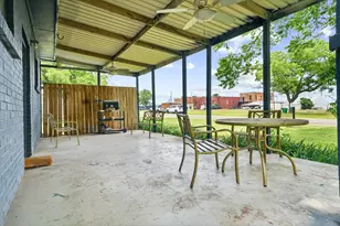 9338 5th St, Crawford, TX 76638 - Photo 18