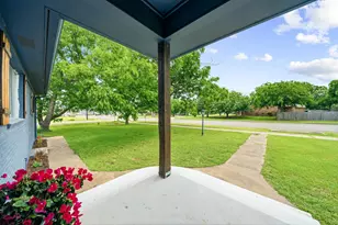 9338 5th St, Crawford, TX 76638 - Photo 28