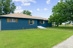 9338 5th St, Crawford, TX 76638 - Photo 14