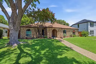 1617 Cherbourg Dr, Plano, TX 75075 - Photo 2