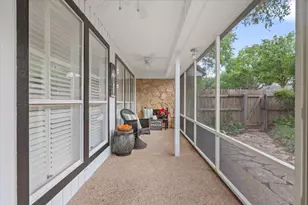 9519 Oak Springs Dr, Woodway, TX 76712 - Photo 30
