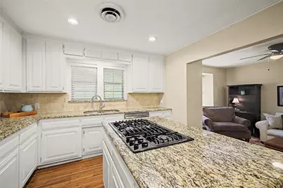 3644 W Seminary Drive, Fort Worth, TX 76109 - Photo 14