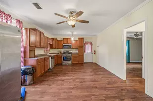307 N Oak Ln, Tolar, TX 76476 - Photo 10