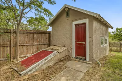 307 N Oak Lane, Tolar, TX 76476 - Photo 24