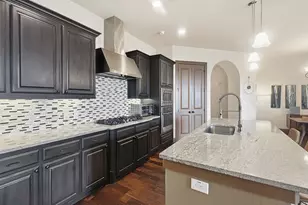 545 Via Amalfi, Irving, TX 75039 - Photo 12