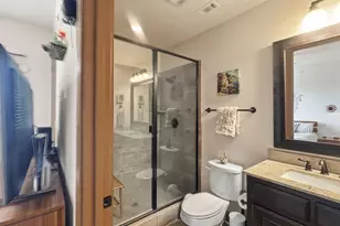 545 Via Amalfi, Irving, TX 75039 - Photo 14