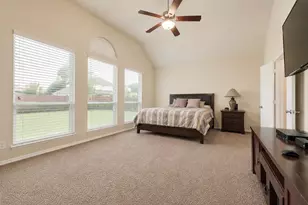 1300 Bellingham Cir, Glenn Heights, TX 75154 - Photo 14