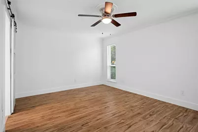 15515 Leavalley Circle, Dallas, TX 75248 - Photo 14