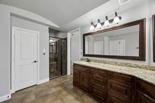 1310 Billingsley Dr, Waxahachie, TX 75167 - Photo 16