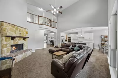 1310 Billingsley Drive, Waxahachie, TX 75167 - Photo 6