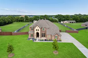 1310 Billingsley Dr, Waxahachie, TX 75167 - Photo 36