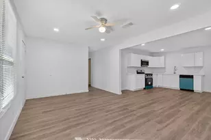 541 NW King St, Burleson, TX 76028 - Photo 10