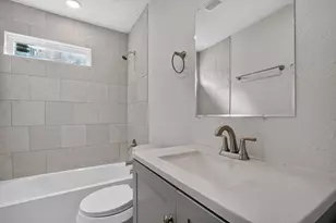 541 NW King St, Burleson, TX 76028 - Photo 16
