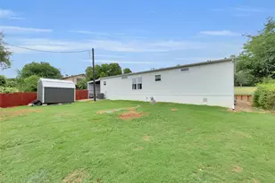 3909 Valley Ridge Dr, Granbury, TX 76048 - Photo 22