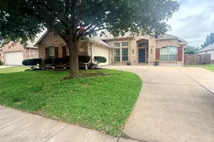 1022 Spinnaker Dr, Forney, TX 75126 - Photo 2