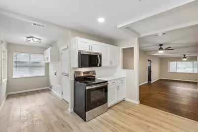 636 Kessler Boulevard, Sherman, TX 75092 - Photo 8