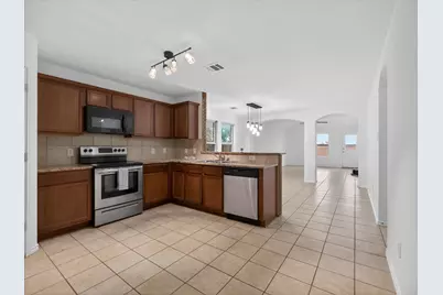 802 Platinum Drive, Princeton, TX 75407 - Photo 4