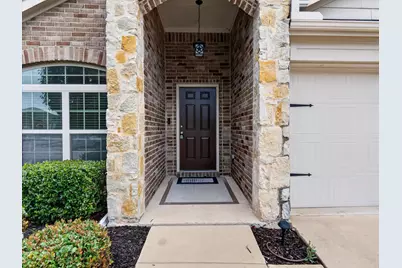 802 Platinum Drive, Princeton, TX 75407 - Photo 2