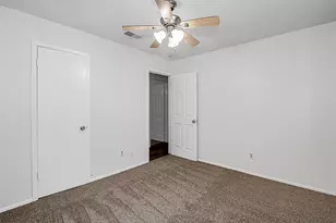 207 Stefanie St, Burleson, TX 76028 - Photo 18