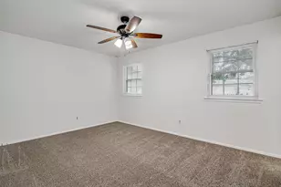 207 Stefanie St, Burleson, TX 76028 - Photo 14
