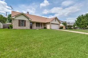 504 Lexington Dr, Corsicana, TX 75110 - Photo 2