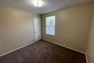 1611 Columbia Dr, Glenn Heights, TX 75154 - Photo 10
