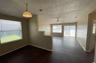 1611 Columbia Dr, Glenn Heights, TX 75154 - Photo 12