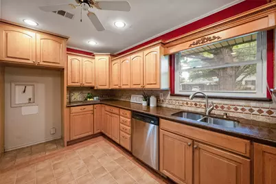 1229 Magnolia Drive, Richardson, TX 75080 - Photo 14