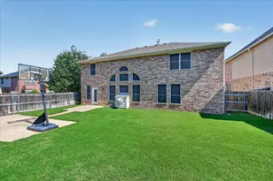 6514 Daisy Dr, Arlington, TX 76017 - Photo 38