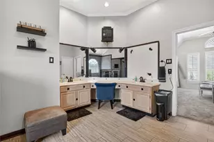 6319 Lake Bluff Dr, Dallas, TX 75249 - Photo 20
