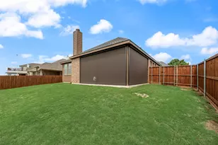 2112 Benjamin Creek Dr, Little Elm, TX 75068 - Photo 4
