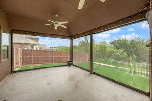 2112 Benjamin Creek Dr, Little Elm, TX 75068 - Photo 6