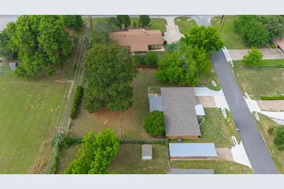 102 Thomas Street, Joshua, TX 76058 - Photo 34