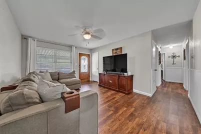 102 Thomas Street, Joshua, TX 76058 - Photo 4