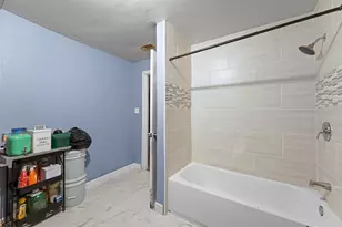 12809 Sultana St, Dallas, TX 75253 - Photo 16