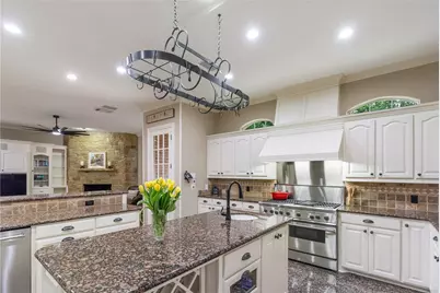 215 Bent Creek Court, Southlake, TX 76092 - Photo 14