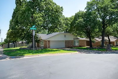 2237 Norwood Drive, Hurst, TX 76054 - Photo 2