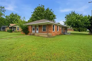 1701 W Elm St, Denison, TX 75020 - Photo 1