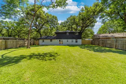 426 Little John Drive, Irving, TX 75061 - Photo 26