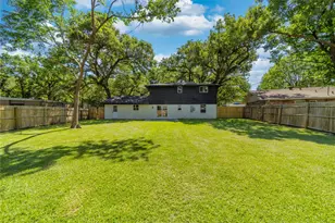 426 Little John Dr, Irving, TX 75061 - Photo 26