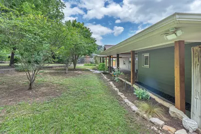 312 Mesquite Street, Glen Rose, TX 76043 - Photo 4