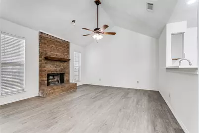 2121 Stone Moss Lane, Grapevine, TX 76051 - Photo 2