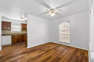 2918 Pinewood Dr, Garland, TX 75044 - Photo 6