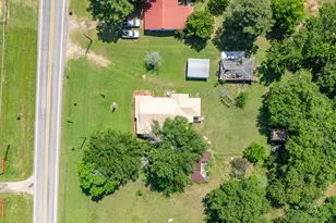 419 W Main St, Pecan Gap, TX 75469 - Photo 14