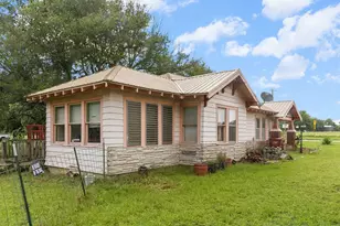419 W Main St, Pecan Gap, TX 75469 - Photo 12