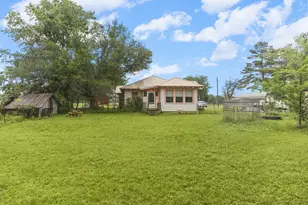 419 W Main St, Pecan Gap, TX 75469 - Photo 36